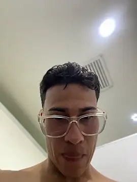 TavoHot_, live now