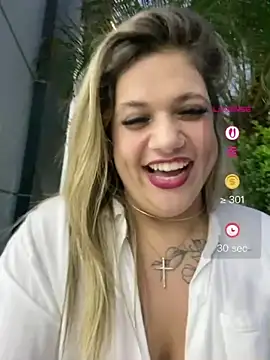 kahreal Live Webcam on Stripchat