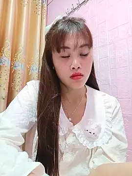 Lucky_lucky2k live cam on StripChat