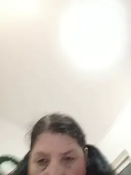 RidemerafSuzana live cam preview