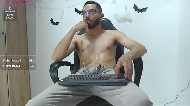 russthiago live cam on StripChat