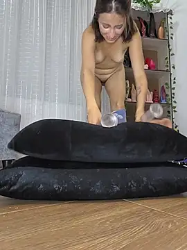 hottcandy21 (F young) - BOTTLE WINE DILDO IN ASS