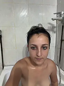 DiamondTemptress live cam on StripChat