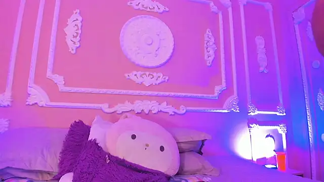 Kory_Monroe live cam on StripChat