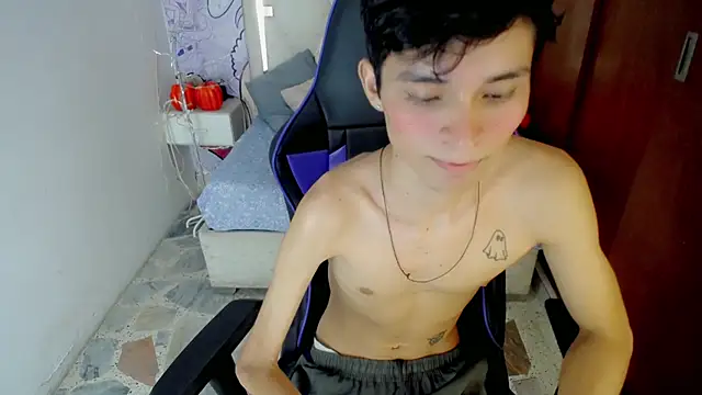 westboyy_ (M twink) - SHOW ARMPITS✌