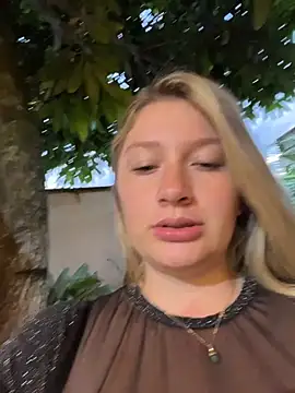aurora_coldd's Live Sex Cam Show