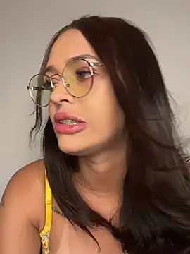 Lyly_Angelll live