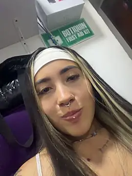 ManuelaVeeleez