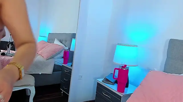 Samantha__Vega
