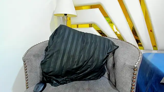 ValentinaLopez0110 live cam preview
