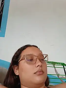 hot_milky live cam preview