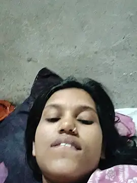 Hott_Surabhi