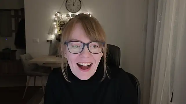 Aurora_Velvett_
