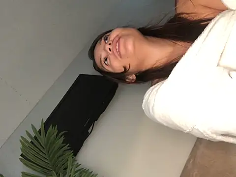 3littles (F young) - Tour under my dress? ..... 😈