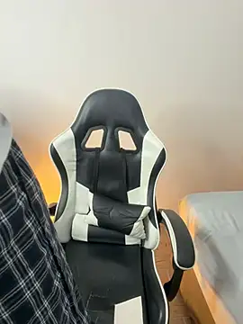 Nicola_hard