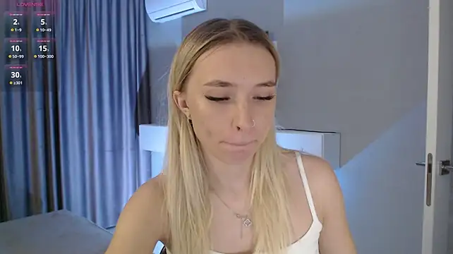 Emily_Hartt