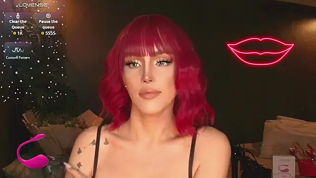 Model: GoddessaXX