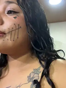Rashell1_Queen
