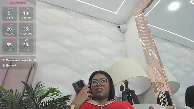 veronica_ebony