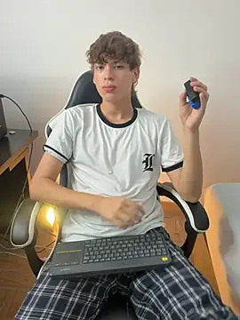 Nicola_hard