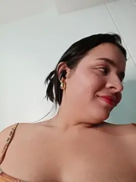 Julieth_hot-69