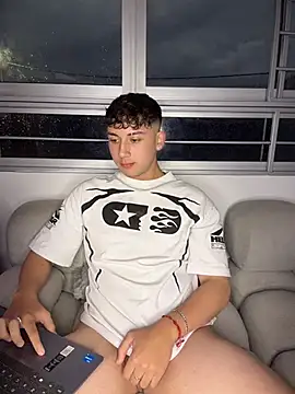 oliver_k (M twink) - dancing ass + open ass hole x5times