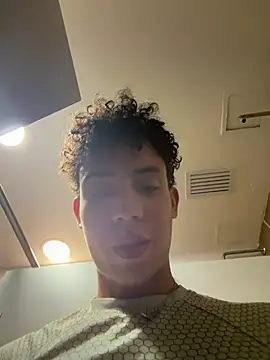 yoursexyjose webcam