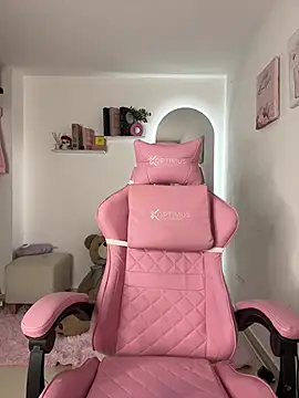 Jenn_Layton webcam