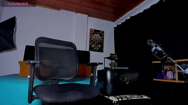 giomar Reyes（Giomar_Reyes）