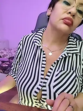 esmeralda_milf