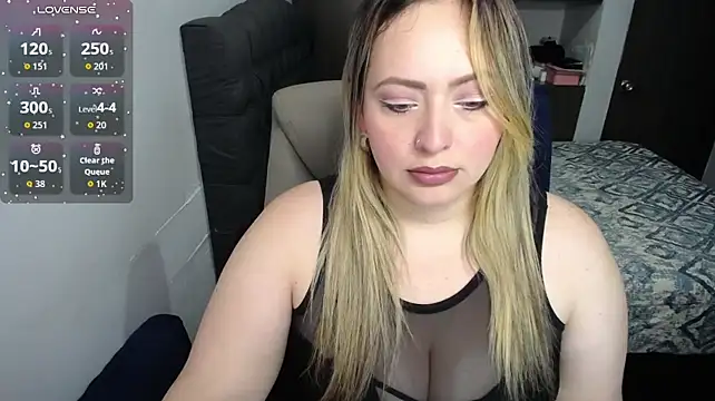 Valentina_St live cam on StripChat