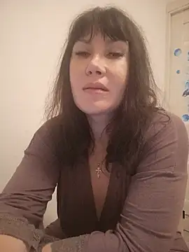 SERAFIMA79 live cam on StripChat