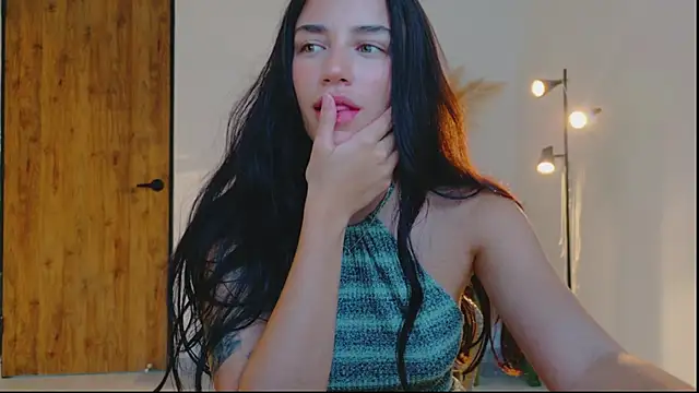 GrettaBenett live cam on StripChat