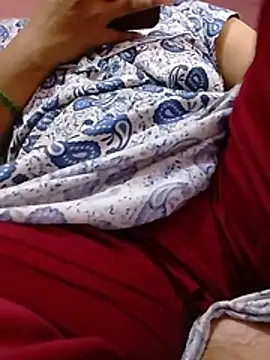 Varsha_96 live cam on StripChat