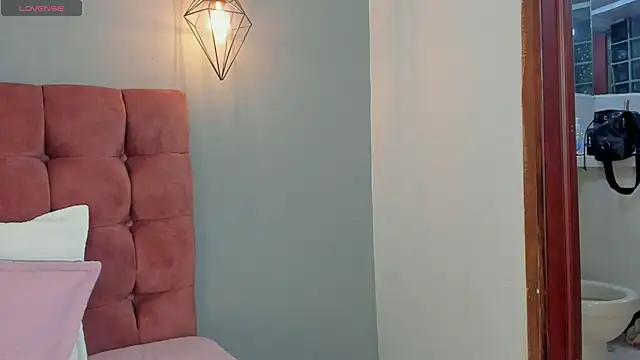 victoria_decapri live sex cam