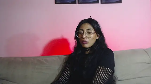 Modella: Saela__rossae