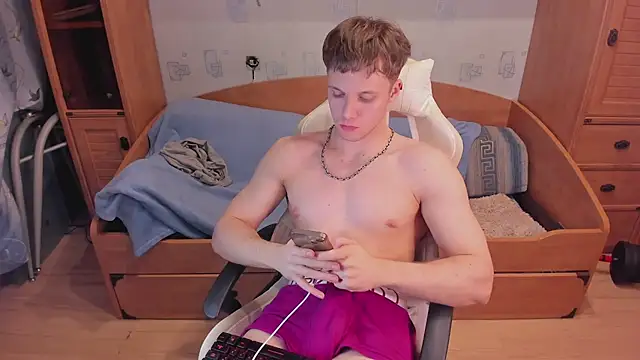 Dexter_Bennett