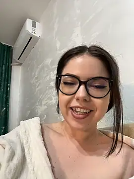KaylaLewyss