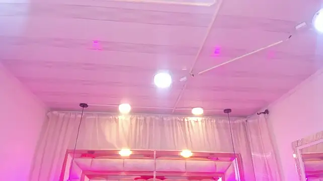 Francesca_Skuirt