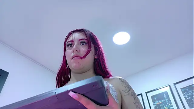 MaddyMills_