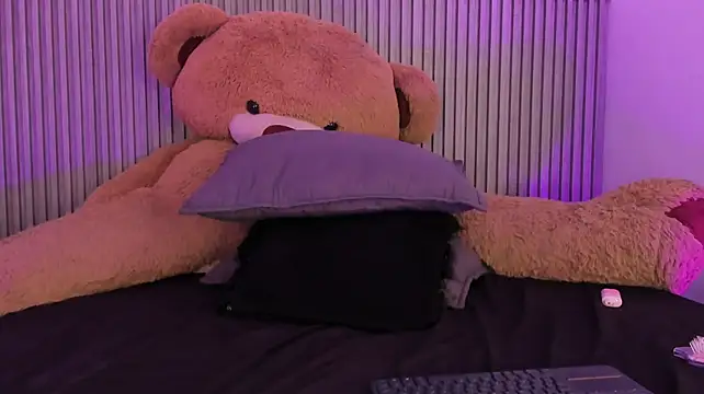 ashvalentine_ live cam on StripChat
