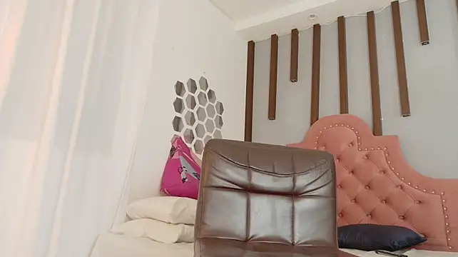 Melisa_Ebony