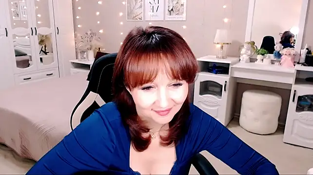 Adele_Evans1 live cam preview