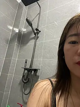 Venus-cute live cam on StripChat