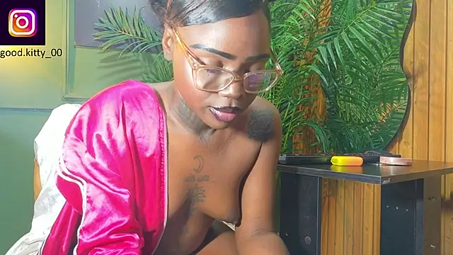 Nyla_carter live cam on StripChat