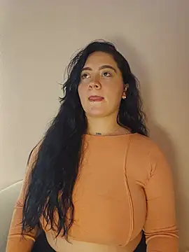 Rhea_Lux live cam on StripChat