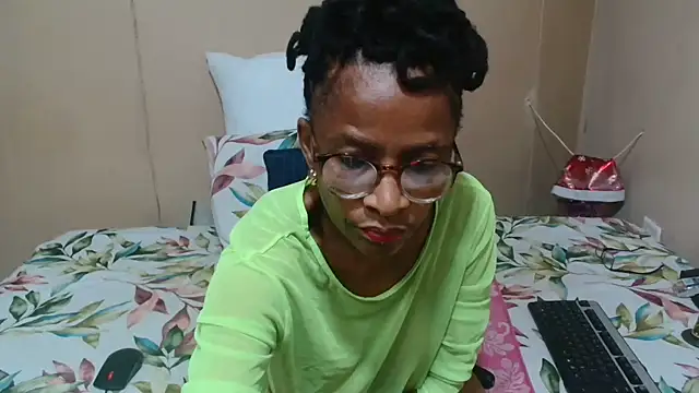 SugarPoppy24xxx live cam on StripChat