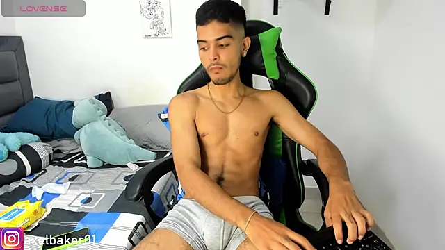 Axel_baker01
