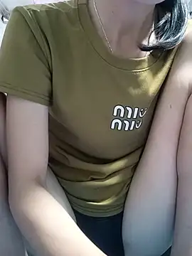MilkShow live cam on StripChat