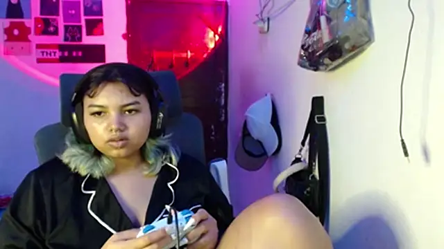 kimy_19 live cam on StripChat